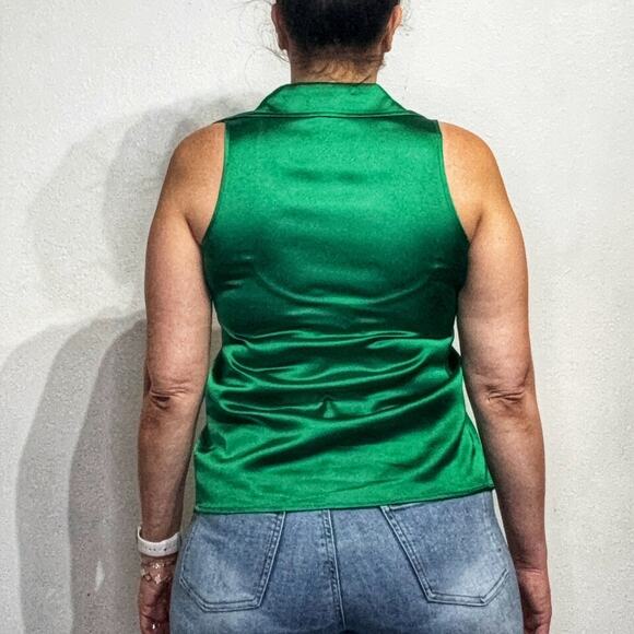 Sincerely Jules Green Satin Button Down Sleeveless Blouse Sz M - Picture 9 of 11